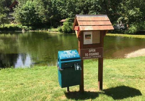 69sl - Upscale - Hot Tub - Wi-fi - Bbq - Sleeps 8 Cabin