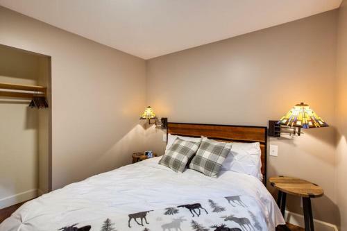 69sl - Upscale - Hot Tub - Wi-fi - Bbq - Sleeps 8 Cabin