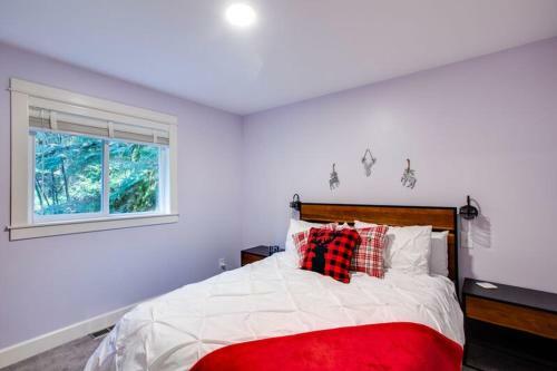 69sl - Upscale - Hot Tub - Wi-fi - Bbq - Sleeps 8 Cabin