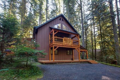 69sl - Upscale - Hot Tub - Wi-fi - Bbq - Sleeps 8 Cabin
