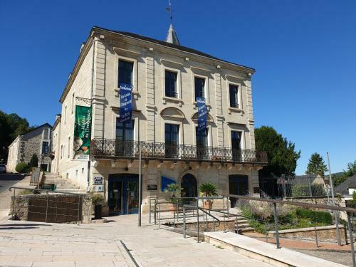 Le Sorbier 2 Bed/2 Bath Gite With Swimming Pool
