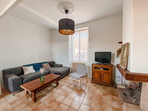 Maison Avec Piscine Chauff�e � Montignac