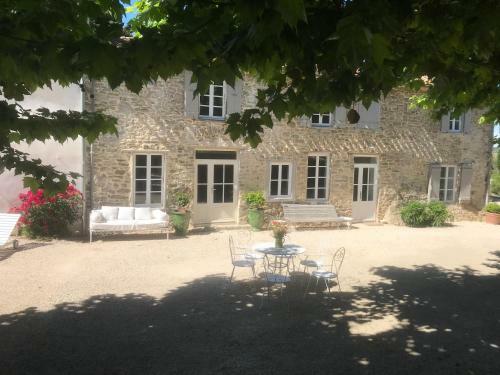 Maison Vigneronne
