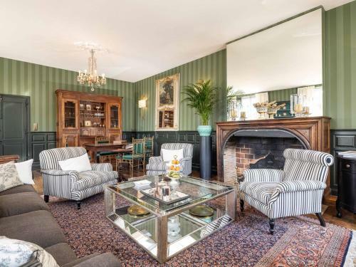 Villa Ch�teau Les Estournels
