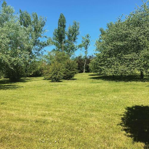 Au Bonheur Dupr� Bed & Breakfast