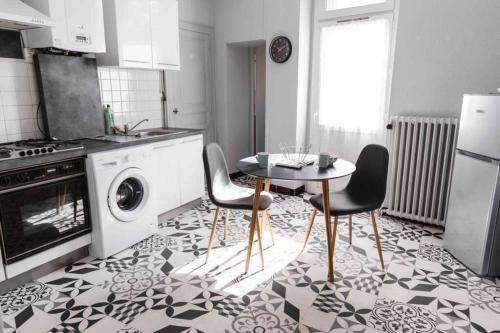 Apartamento Superbe Appartement Avec Parking Ferm� Gratuit .