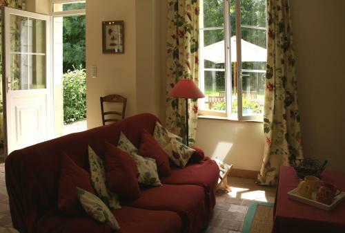 G�te Du Moulin De Montr�sor