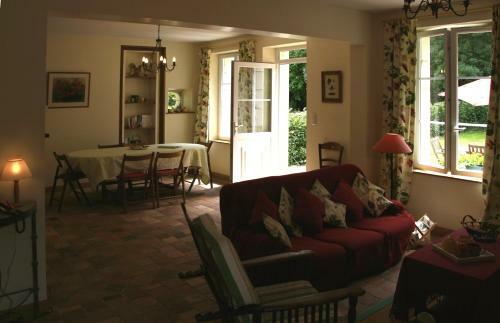 G�te Du Moulin De Montr�sor