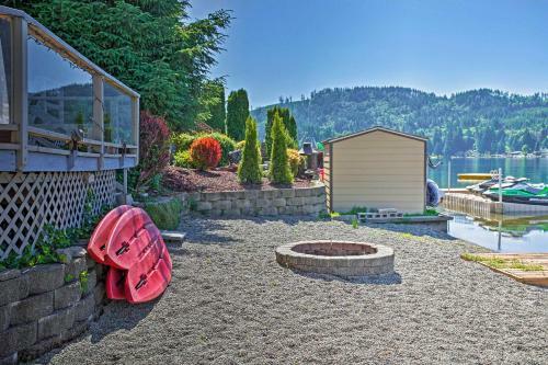 Dreamy Lakefront Home With Grill And Shared Dock!