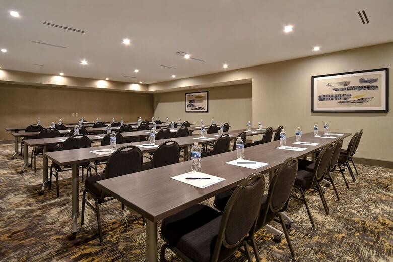 Hotel Holiday Inn St. Louis-airport