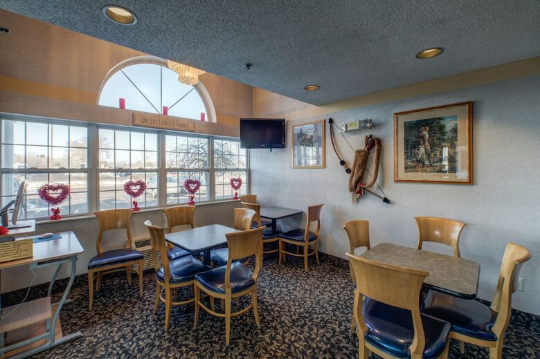 Hotel Mt. Pleasant Inn & Suites