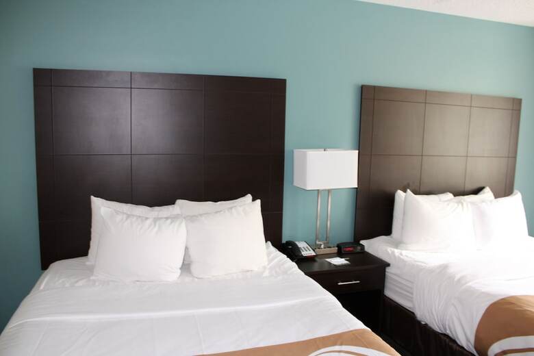 Hotel Mt. Pleasant Inn & Suites