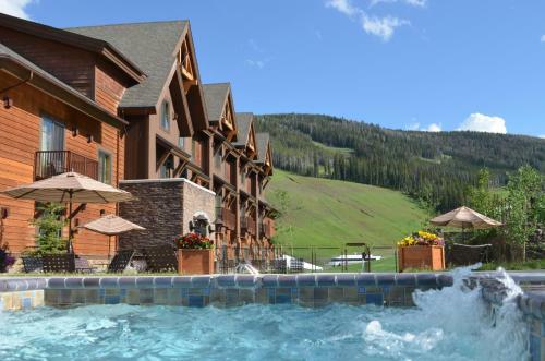 Hotel Village Center