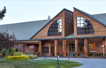 Hotel Grouse Mountain Lodge