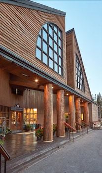 Hotel Grouse Mountain Lodge