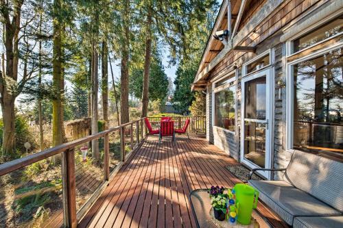 Kingston Home With Deck - 5 Minutes To Private Beach