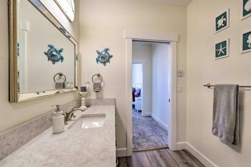 Apartamento Bright La Conner Getaway With Mountain Views!