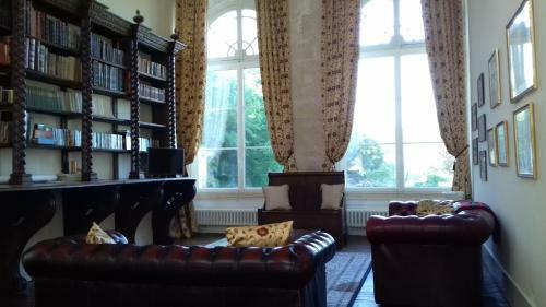 Bed & Breakfast Chateau De La Lucazi�re