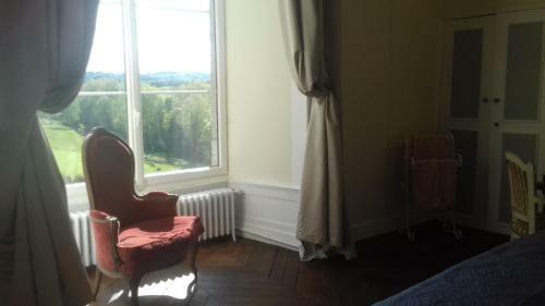 Bed & Breakfast Chateau De La Lucazi�re