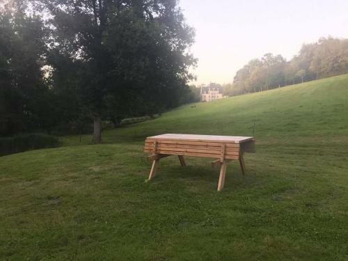 Bed & Breakfast Chateau De La Lucazi�re