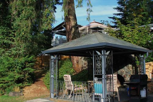 Bed & Breakfast Linda's By The Lake