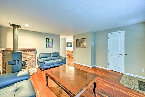 Lively Seattle Area Abode Near Parks And Golf