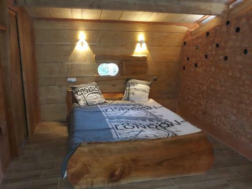 Cabane De Moon , Cabane Fario