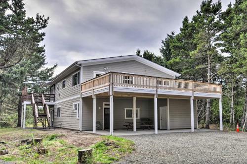 Oceanfront Retreat With Private Long Beach Access!
