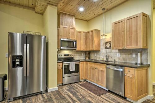 Oceanfront Retreat With Private Long Beach Access!