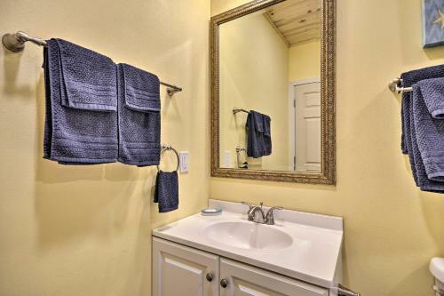 Oceanfront Retreat With Private Long Beach Access!