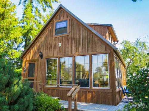 Hostal Skagit Valley Farmland View Cabin