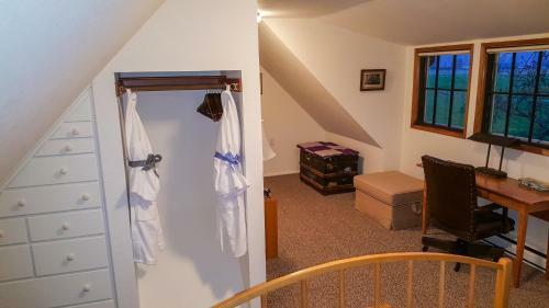 Hostal Skagit Valley Farmland View Cabin