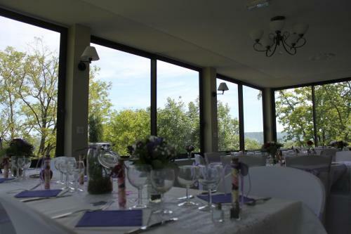 Hotel La Garenne De Morestel