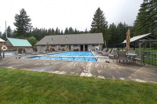 Packwood A-frame With Hot Tub, By Mt Rainier!