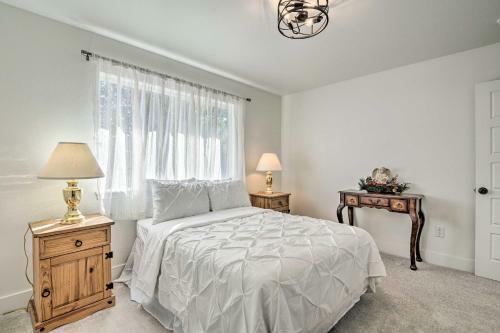 Ideally Located Renton Retreat - Private Yard
