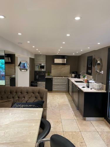 Villa Spacieuse � Mougins - 10 Min De Cannes