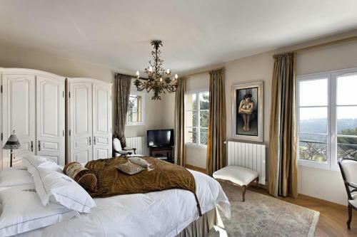 Cannes Luxury Rental - Golf Course Villa