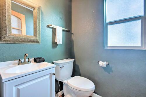 Stylish Shoreline Townhome - Walk To E Line!
