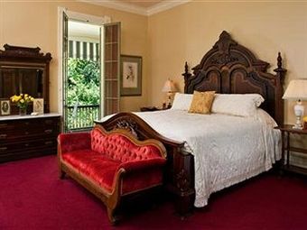 Bed & Breakfast Devereaux Shields House