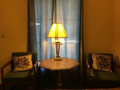 Rustic Motel Rolla