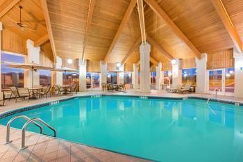 Hotel Baymont Inn And Suites Rolla