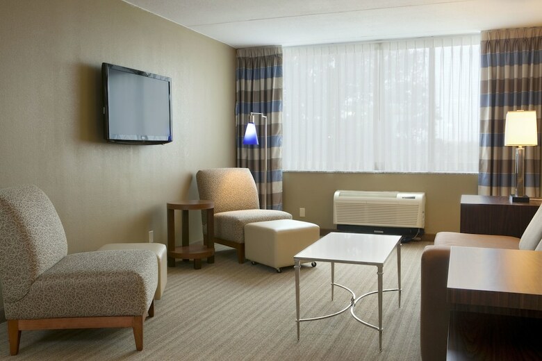 Hotel Doubletree By Hilton St. Louis At Westport