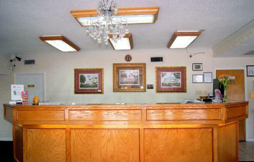 Motel Red Carpet Inn - Natchez