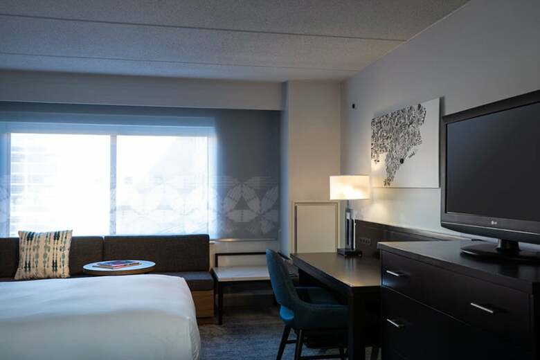 The Baronette Renaissance Detroit-novi Hotel
