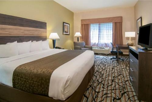 Hotel Baymont Inn & Suites