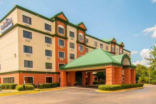 Hotel Baymont Inn & Suites