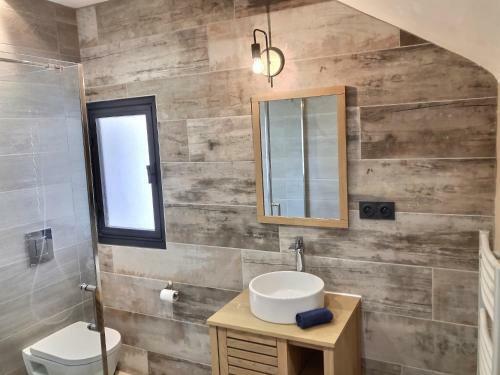 Apartamento Studio Tout Confort, Terrasse, Calme Moustiers #7