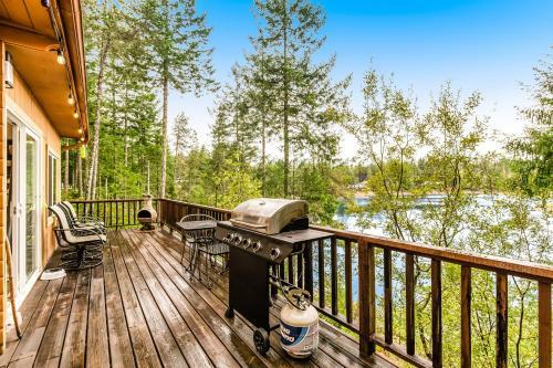Tahuya Lake House