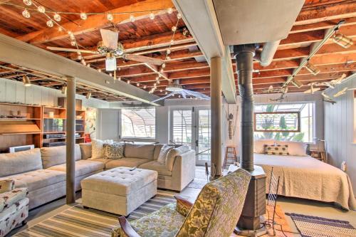 Ideally Located Waterfront Home - Puget Sound View