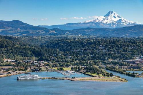 Eye On The Gorge Home